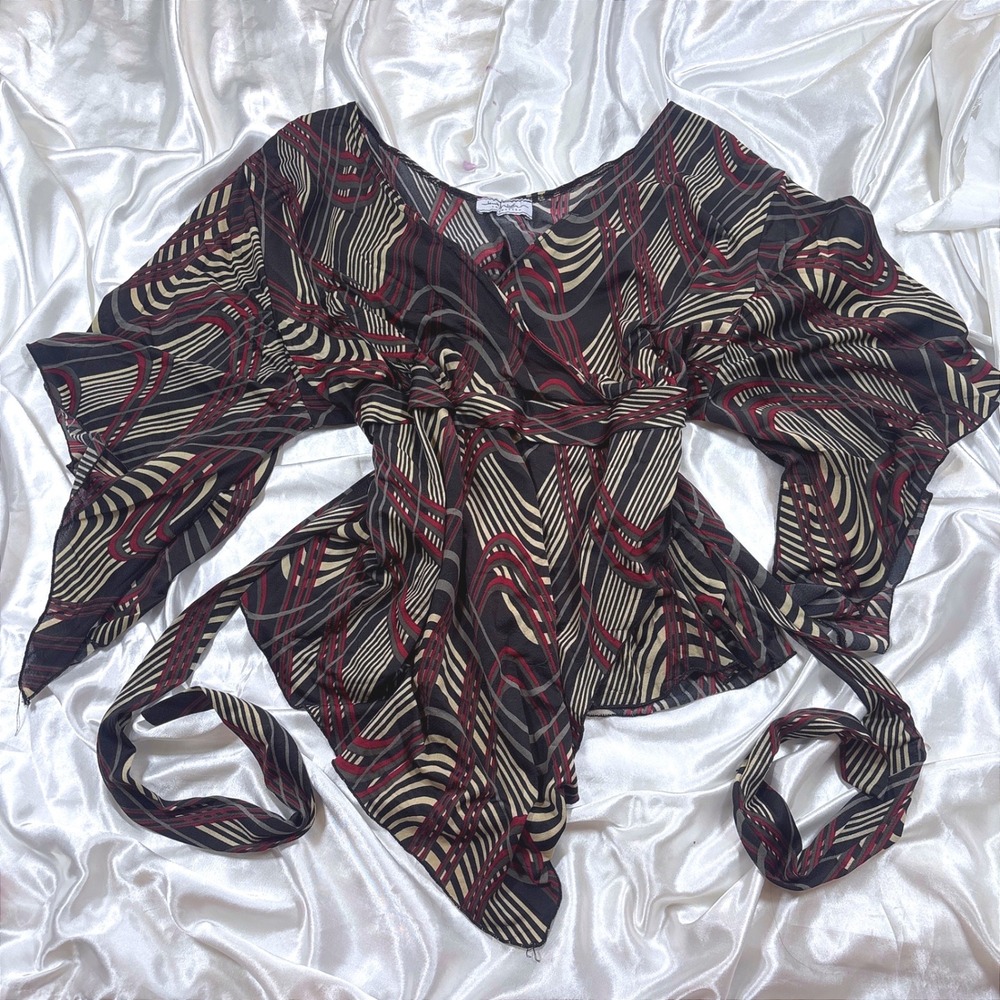 y2k Wrap Top Black Red Excellent Abstract Geometric Print Jamie Nicole Blouse